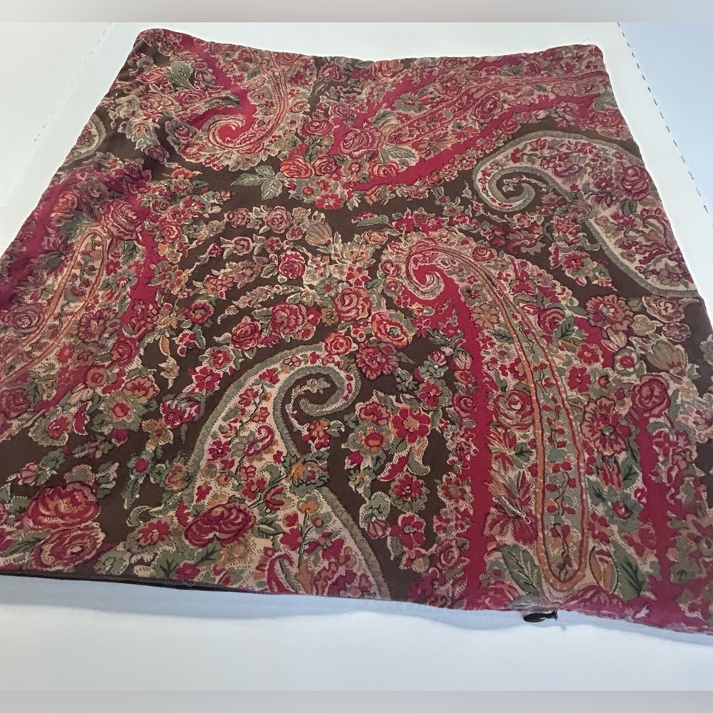 Pottery Barn Paisley accent cover & feather insert- Red and Brown 20x20. READ